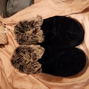Women's Size 8 Black Slipper Boots /Battery powered!